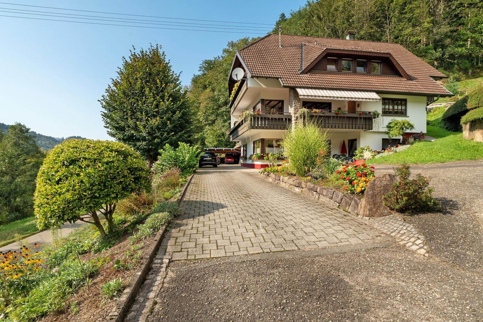 Haus Schindler Apartamento Ottenhofen im Schwarzwald Exterior foto
