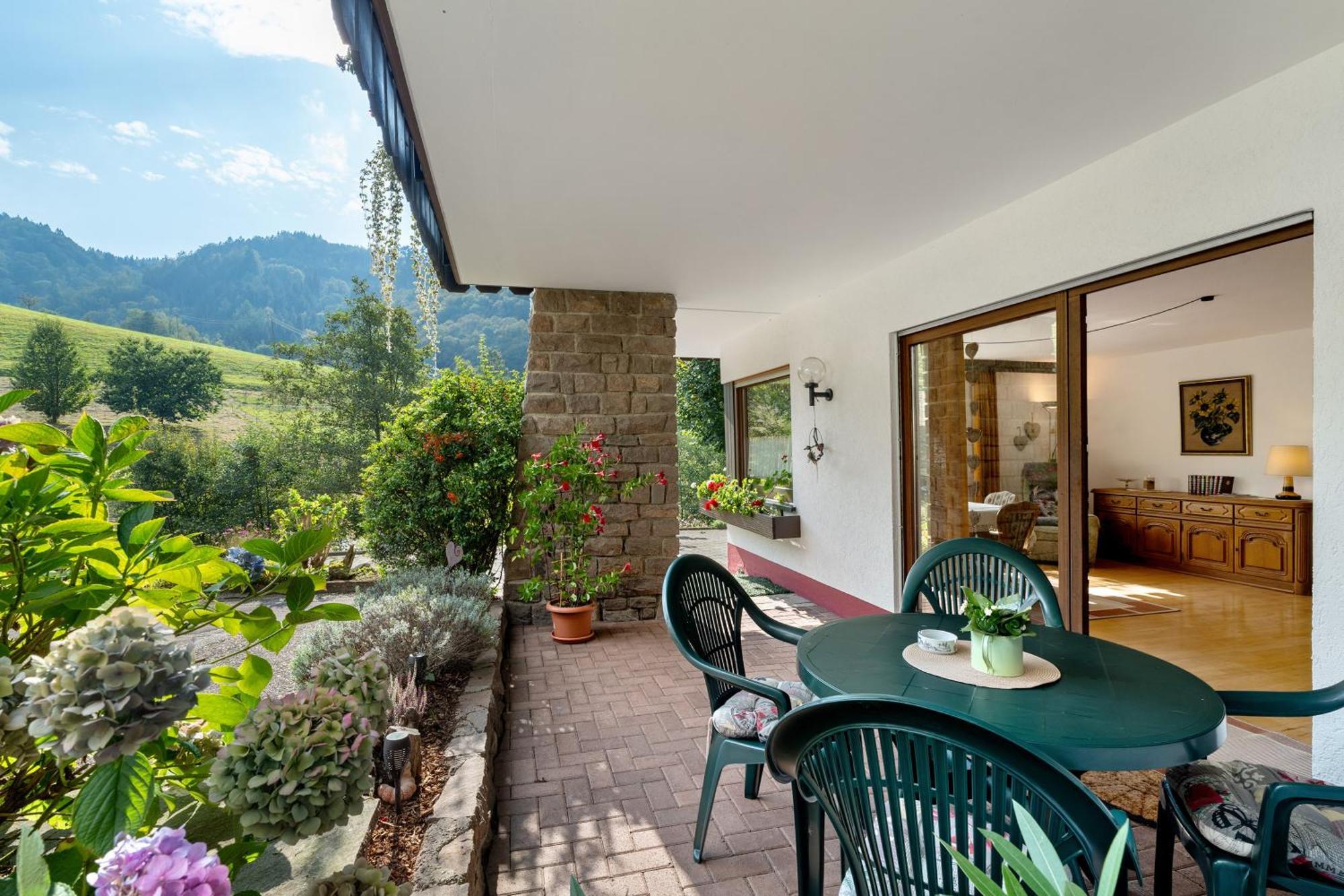 Haus Schindler Apartamento Ottenhofen im Schwarzwald Exterior foto